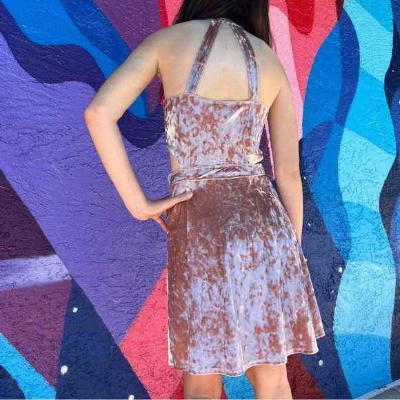 Hollister velvet pink mauve skater dress size small - Picture 3 of 4